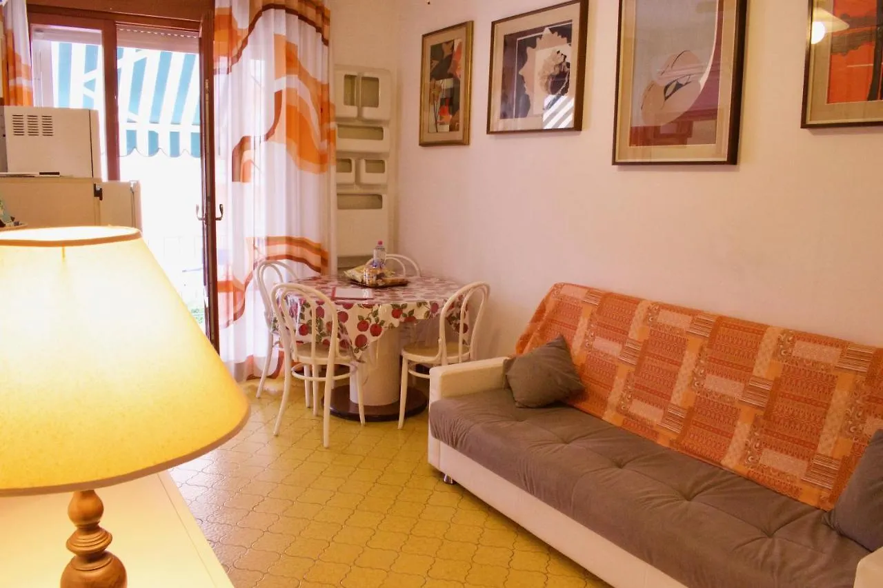 Appartamento Soyus 10 Lido di Jesolo 0*,  Italy